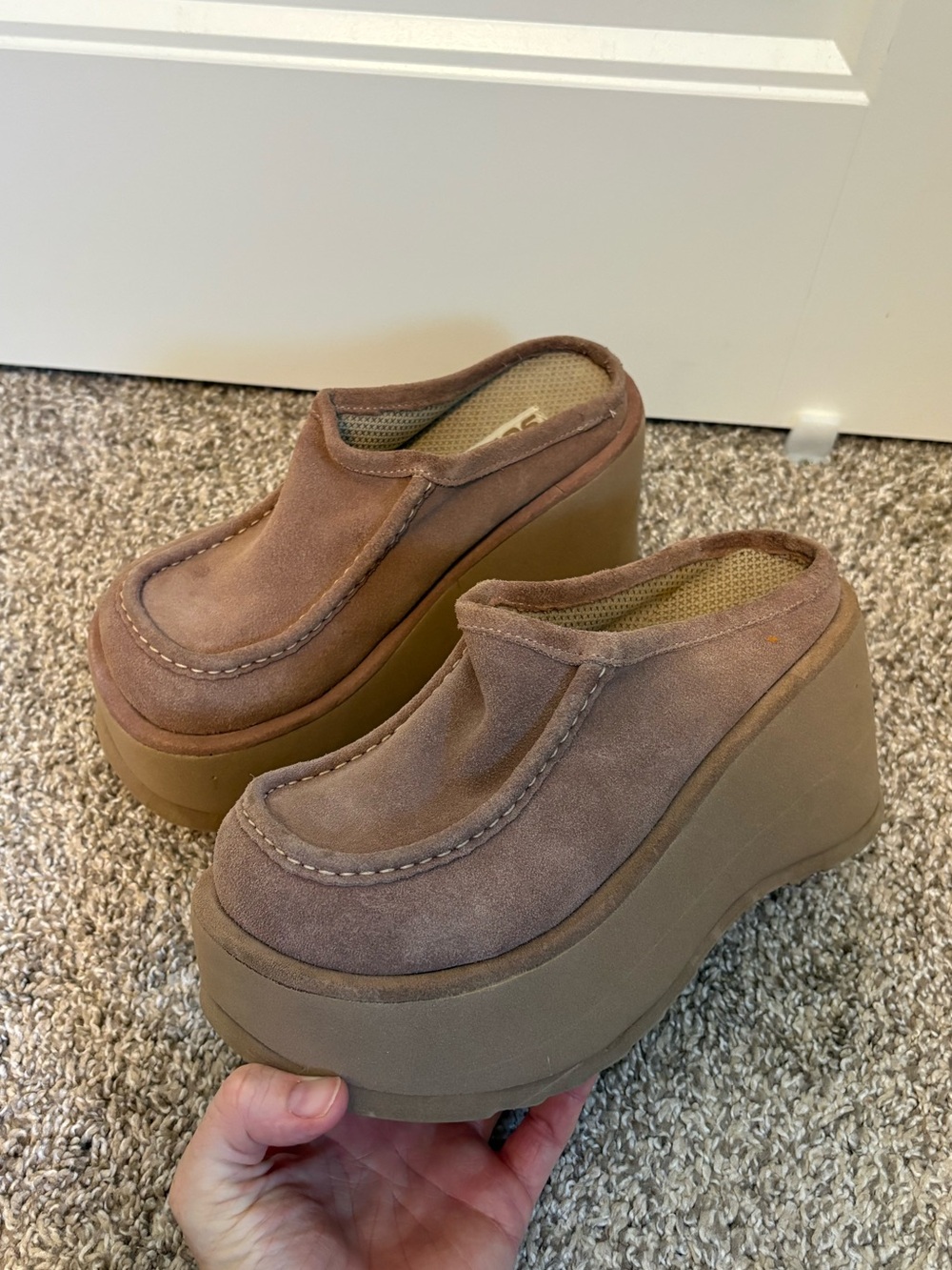 Y2K Soda platform chunky bratz shoes tan suede size 7.5